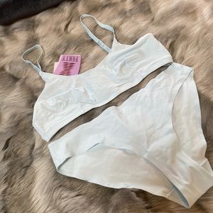 Savage FENTY Baby Blue set size Small